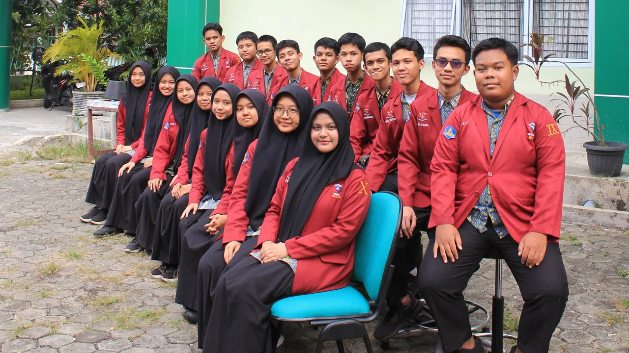 Prestasi Gemilang! MAN 2 Pekanbaru Sabet 10 Juara OMI Tingkat Kota